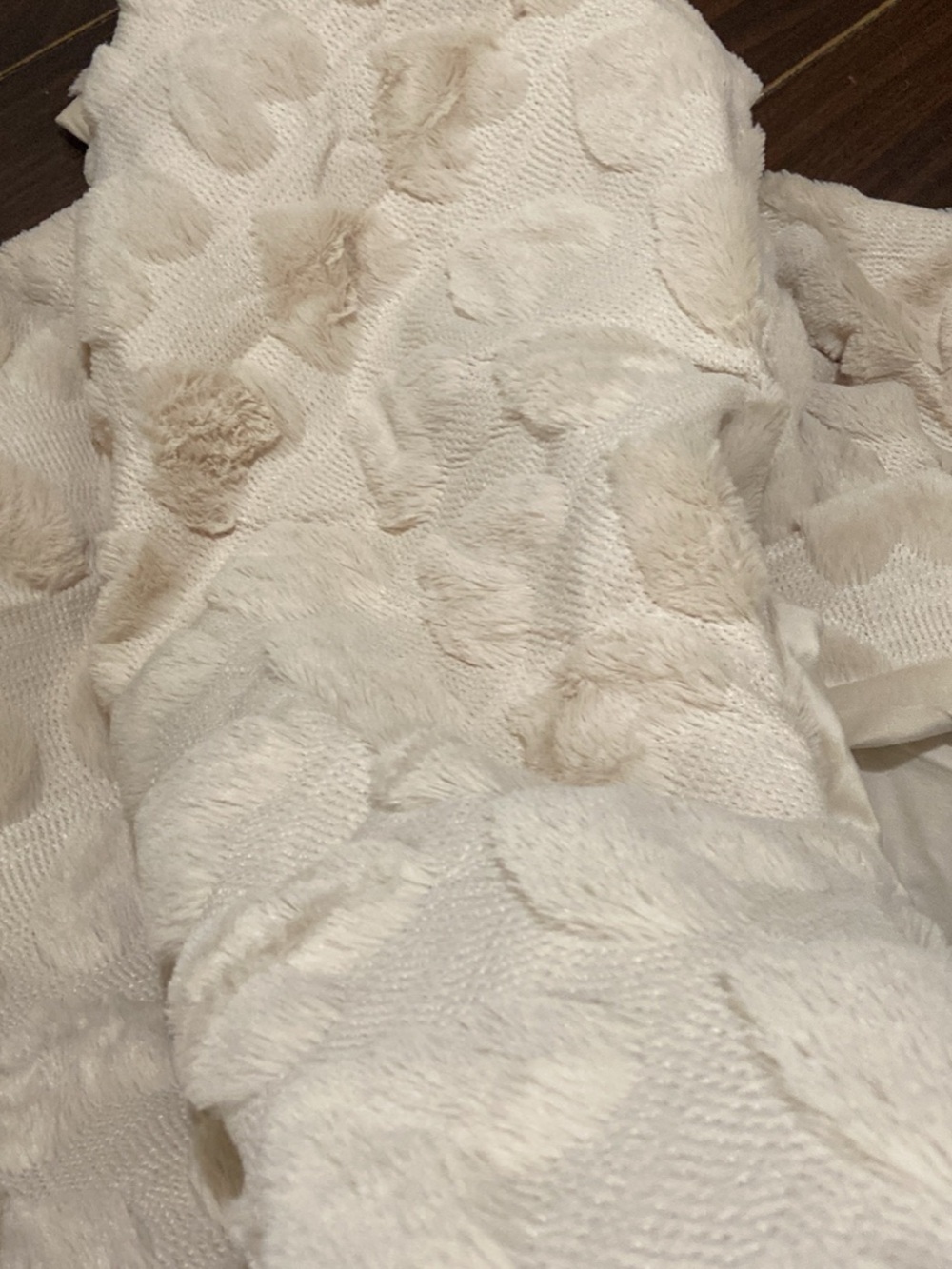 Double 60x 80” Quilt/Bedspread Crean Heart Pattern - Picture 8 of 12